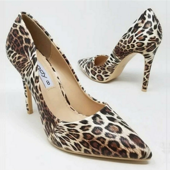 Animal Print Pointed Toe Pumps - Picture 1 of 1